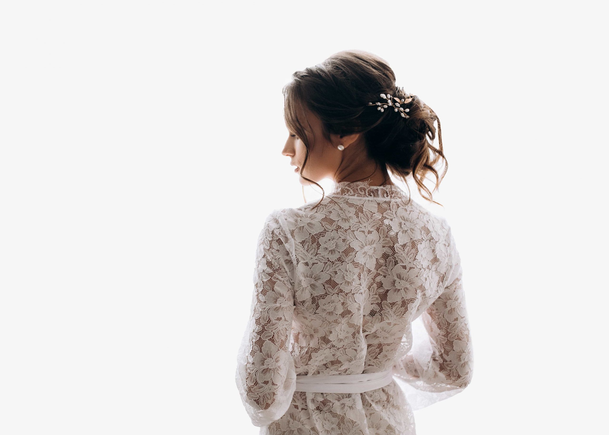 young-bride-wears-pretty-wedding-dress